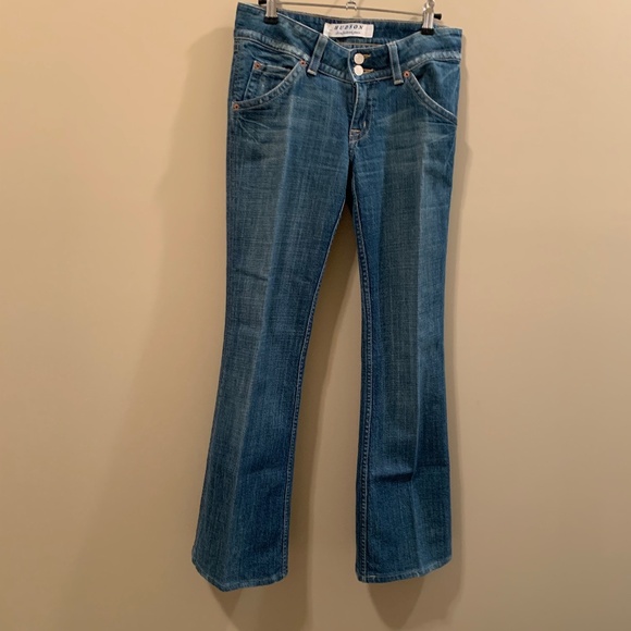 HUDSON JEANS  Bootcut Low Rise Form Fitting Size 28 - Picture 1 of 8